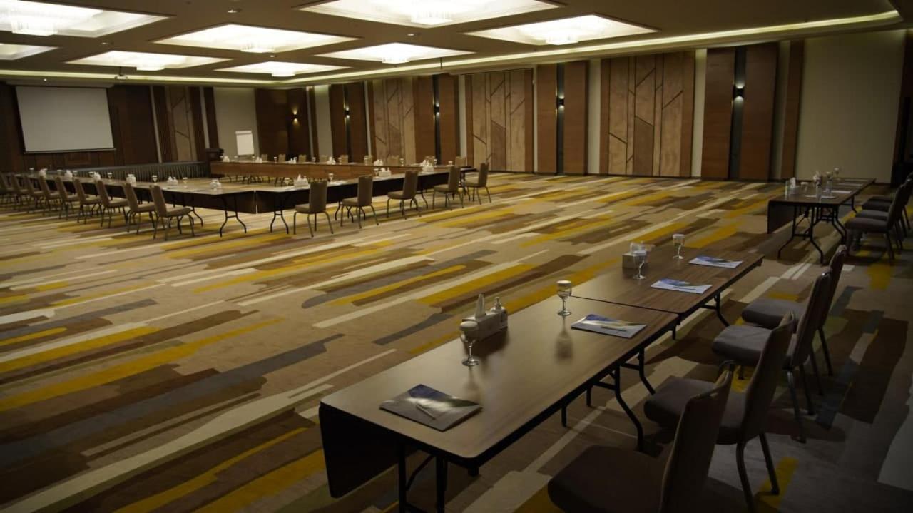 Van Royal Hotel เอร์เบล ภายนอก รูปภาพ